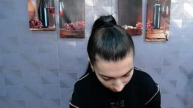 KarolinaRosse  online show from 01/24/25, 10:11