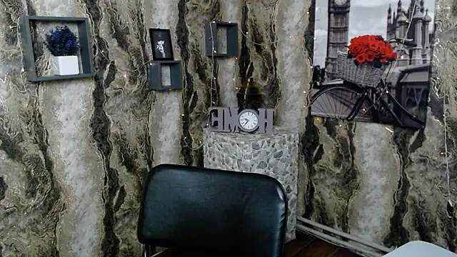 KarolinaRosse  online show from 02/05/25, 07:07