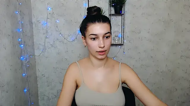 KarolinaRosse  online show from 03/01/25, 01:18