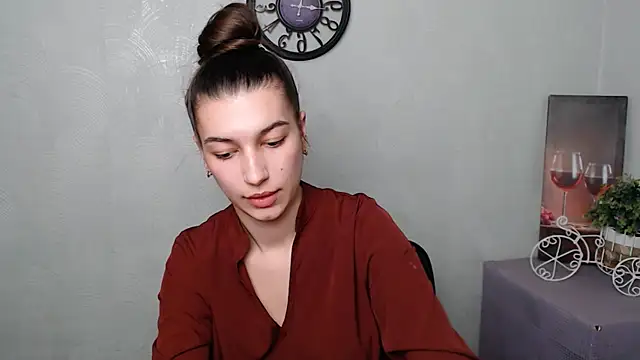 KarolinaRosse  online show from 03/03/25, 12:58