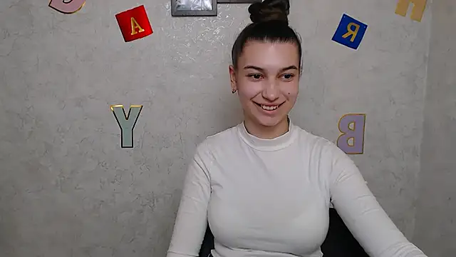 KarolinaRosse  online show from 03/11/25, 01:12