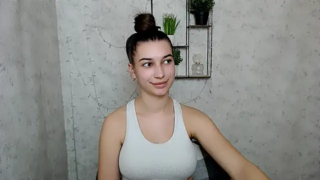 KarolinaRosse  online show from 03/15/25, 01:40