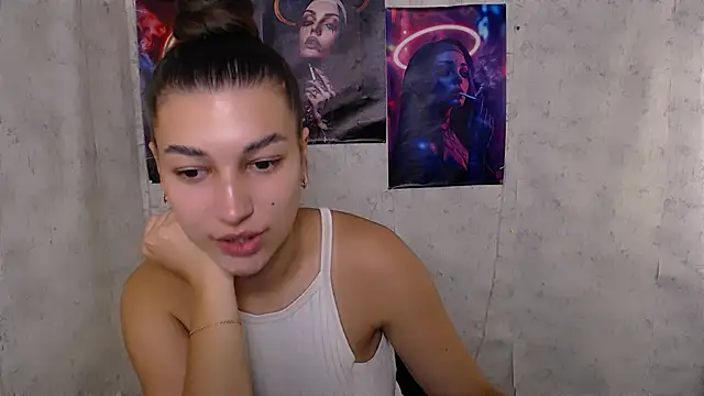 KarolinaRosse  online show from 09/20/25, 05:08