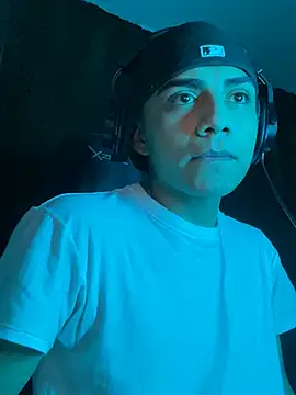 SkinnyHot444 online show from 01/31/25, 08:11