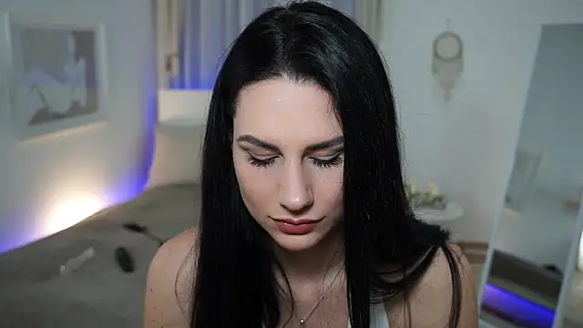 ZoeeZolton online show from 02/13/25, 06:16