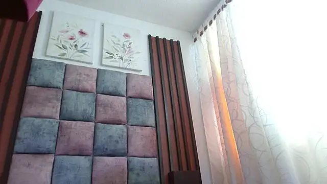 Snapshot of Saraa-restrepo chatting on 01/21/25, 01:43 Saraa-restrepo online show from 01/21/25, 01:43