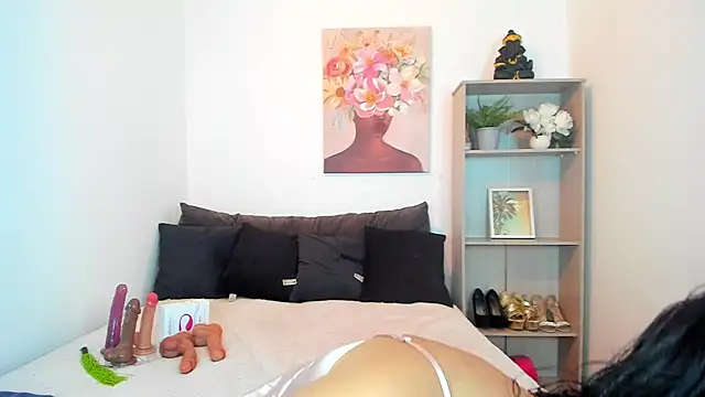 SaraMilf 69 online show from 07/28/26, 03:57