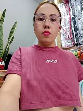Snapshot of VIOLETA-25_ chatting on 01/17/25, 10:12 VIOLETA-25  online show from 01/17/25, 10:12