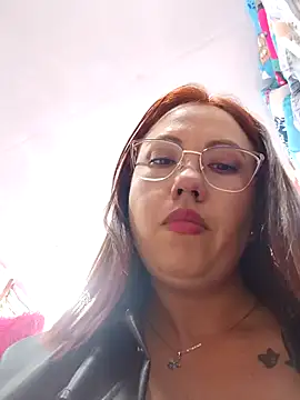 Snapshot of VIOLETA-25_ chatting on 01/20/25, 10:15 VIOLETA-25  online show from 01/20/25, 10:15