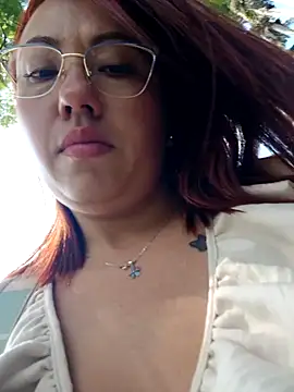 Snapshot of VIOLETA-25_ chatting on 01/22/25, 06:31 VIOLETA-25  online show from 01/22/25, 06:31