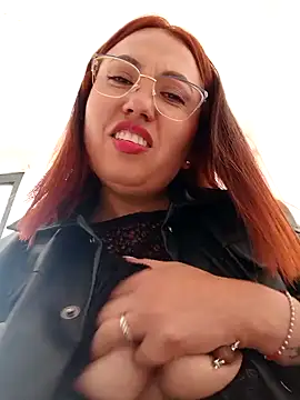 Snapshot of VIOLETA-25_ chatting on 01/24/25, 07:39 VIOLETA-25  online show from 01/24/25, 07:39