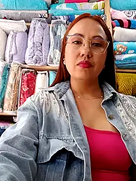 Snapshot of VIOLETA-25_ chatting on 02/03/25, 04:52 VIOLETA-25  online show from 02/03/25, 04:52