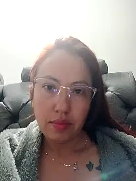Snapshot of VIOLETA-25_ chatting on 02/07/25, 09:47 VIOLETA-25  online show from 02/07/25, 09:47
