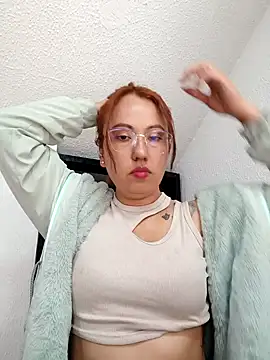 Snapshot of VIOLETA-25_ chatting on 02/07/25, 05:07 VIOLETA-25  online show from 02/07/25, 05:07