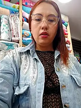Snapshot of VIOLETA-25_ chatting on 02/13/25, 03:14 VIOLETA-25  online show from 02/13/25, 03:14