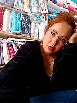 Snapshot of VIOLETA-25_ chatting on 02/17/25, 06:59 VIOLETA-25  online show from 02/17/25, 06:59