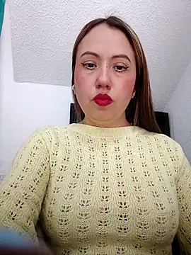 Snapshot of VIOLETA-25_ chatting on 09/14/25, 03:33 VIOLETA-25  online show from 09/14/25, 03:33