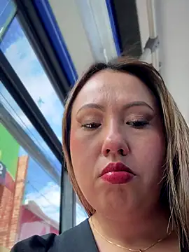 VIOLETA-25  online show from 11/18/25, 02:54