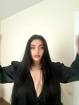 Snapshot of Sweet_Khalifa_ chatting on 09/27/25, 02:00 Sweet Khalifa  online show from 09/27/25, 02:00