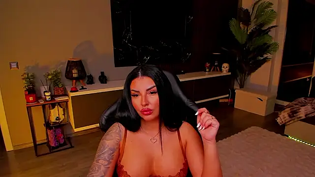 Snapshot of anemarieejolie chatting on 03/12/26, 06:03 anemarieejolie online show from 03/12/26, 06:03