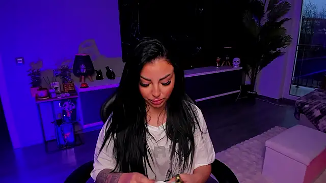 Snapshot of anemarieejolie chatting on 03/30/26, 04:19 anemarieejolie online show from 03/30/26, 04:19