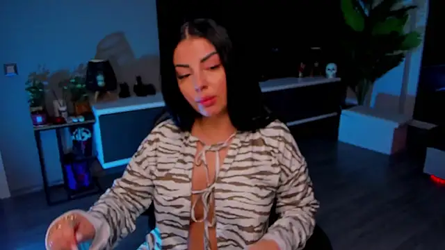 anemarieejolie online show from 05/17/26, 06:37