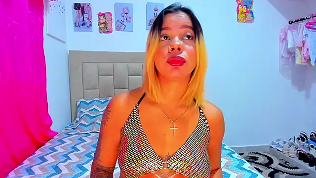 Snapshot of Miranda-brow chatting on 01/12/25, 04:08 Miranda-brow online show from 01/12/25, 04:08