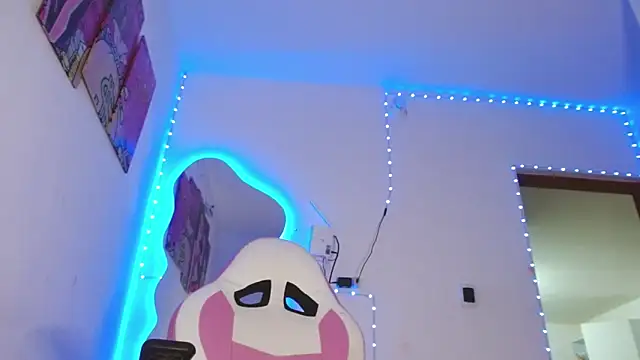 Snapshot of Miranda-brow chatting on 03/07/26, 03:58 Miranda-brow online show from 03/07/26, 03:58