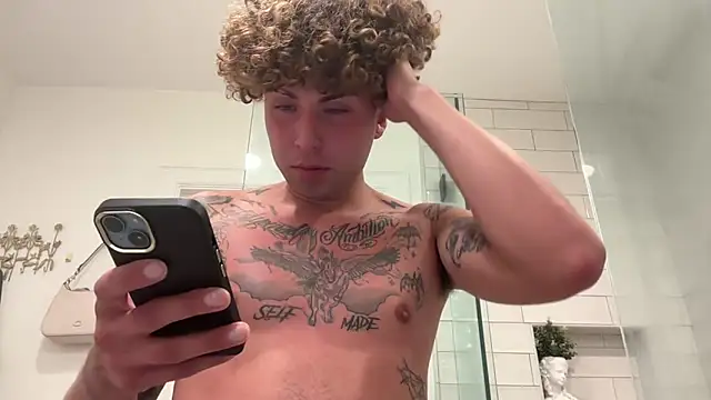 Youngjoshy online show from 12/31/24, 11:39