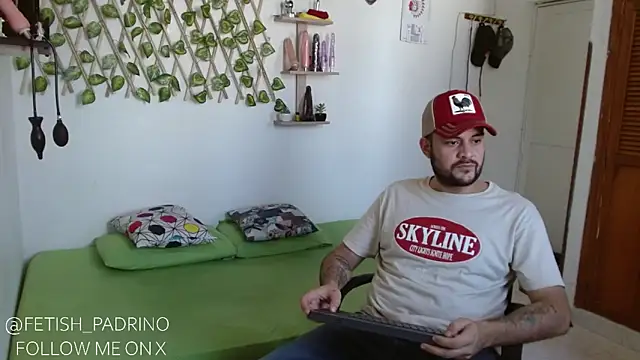 fetish padrino online show from 02/02/25, 05:04