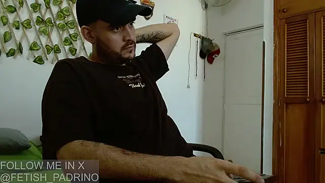 fetish padrino online show from 03/17/25, 03:07