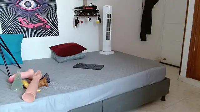 fetish padrino online show from 09/16/25, 02:40