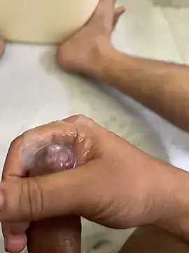 Snapshot of AbhishekFist chatting on 12/12/24, 04:53 AbhishekFist online show from 12/12/24, 04:53