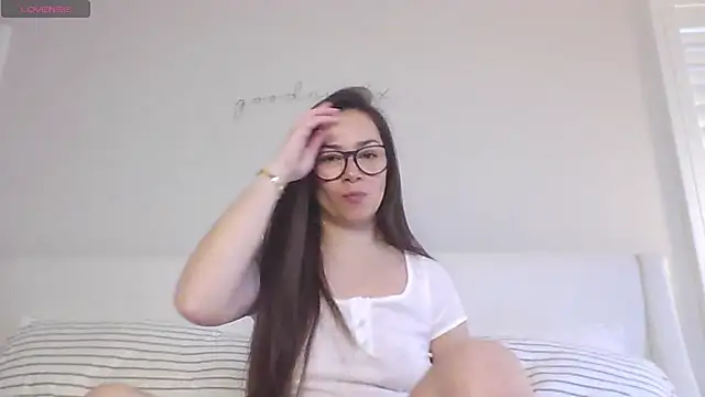 Snapshot of mixedasiangirl chatting on 03/24/26, 07:19 mixedasiangirl online show from 03/24/26, 07:19