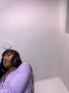 bonnie 18x online show from 12/20/24, 06:29