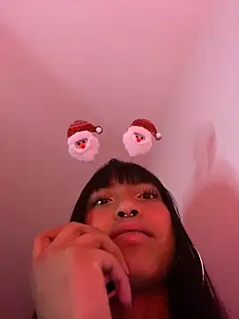 bonnie 18x online show from 12/24/24, 08:44