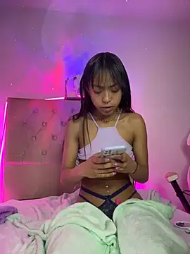 bonnie 18x online show from 01/09/25, 02:43