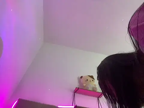 bonnie 18x online show from 03/07/25, 03:19