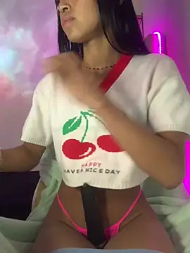 bonnie 18x online show from 03/21/25, 09:56