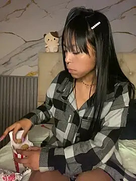 bonnie 18x online show from 03/22/25, 06:11