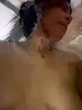 Snapshot of steisy325 chatting on 09/28/25, 04:56 steisy325 online show from 09/28/25, 04:56