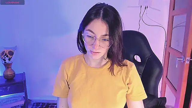 Snapshot of haanna_thompsoon chatting on 12/09/24, 06:57 haanna thompsoon online show from 12/09/24, 06:57