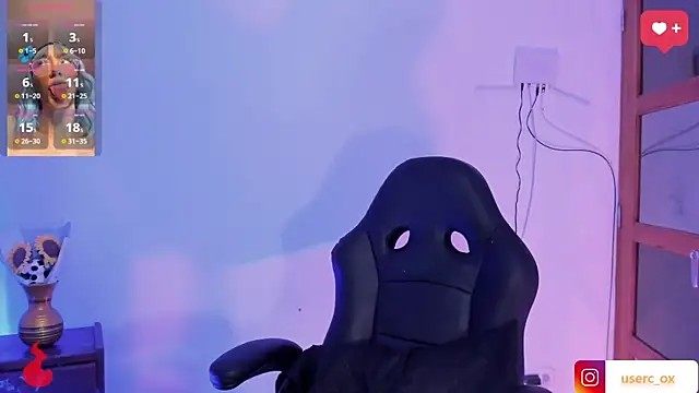 Snapshot of haanna_thompsoon chatting on 12/24/24, 04:11 haanna thompsoon online show from 12/24/24, 04:11