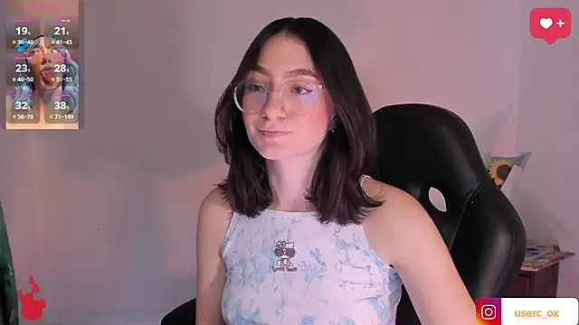 Snapshot of haanna_thompsoon chatting on 03/03/25, 08:43 haanna thompsoon online show from 03/03/25, 08:43