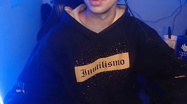 Snapshot of anjonoturno1 chatting on 12/14/24, 10:50 anjonoturno1 online show from 12/14/24, 10:50