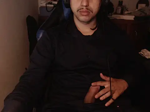 Snapshot of anjonoturno1 chatting on 11/16/25, 08:31 anjonoturno1 online show from 11/16/25, 08:31