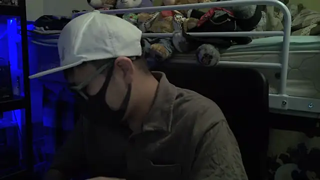 Owl1216 online show from 12/08/24, 12:52