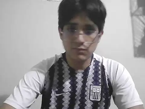 Snapshot of HardDick2 chatting on 06/22/26, 06:54 HardDick2 online show from 06/22/26, 06:54
