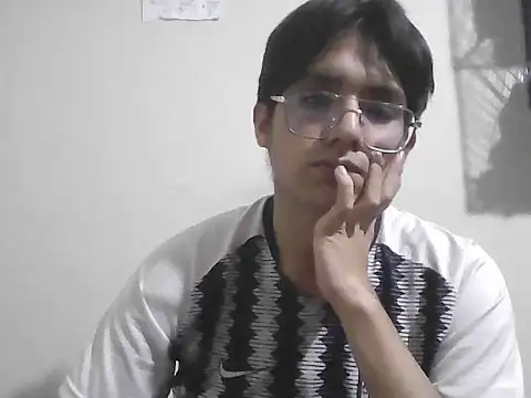 Snapshot of HardDick2 chatting on 06/27/26, 04:50 HardDick2 online show from 06/27/26, 04:50