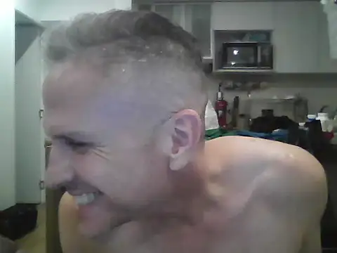 Snapshot of Diegoperrote682661 chatting on 04/15/26, 03:24 Diegoperrote682661 online show from 04/15/26, 03:24